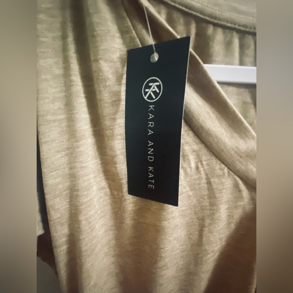 NWT Tan lightweight V Neck Tee size Large - Picture 7 of 8